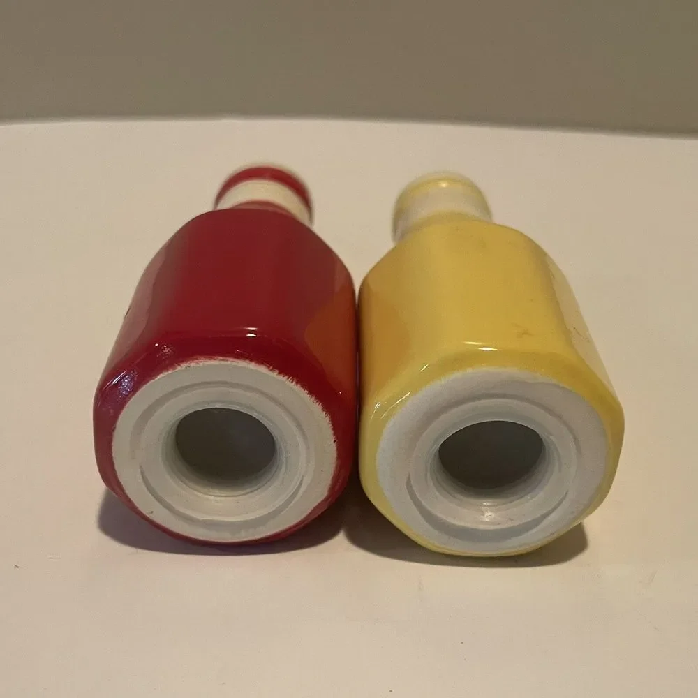 Ketchup Mustard Bottle Salt and Pepper‎ Shakers w Stoppers Kitschy Retro EUC